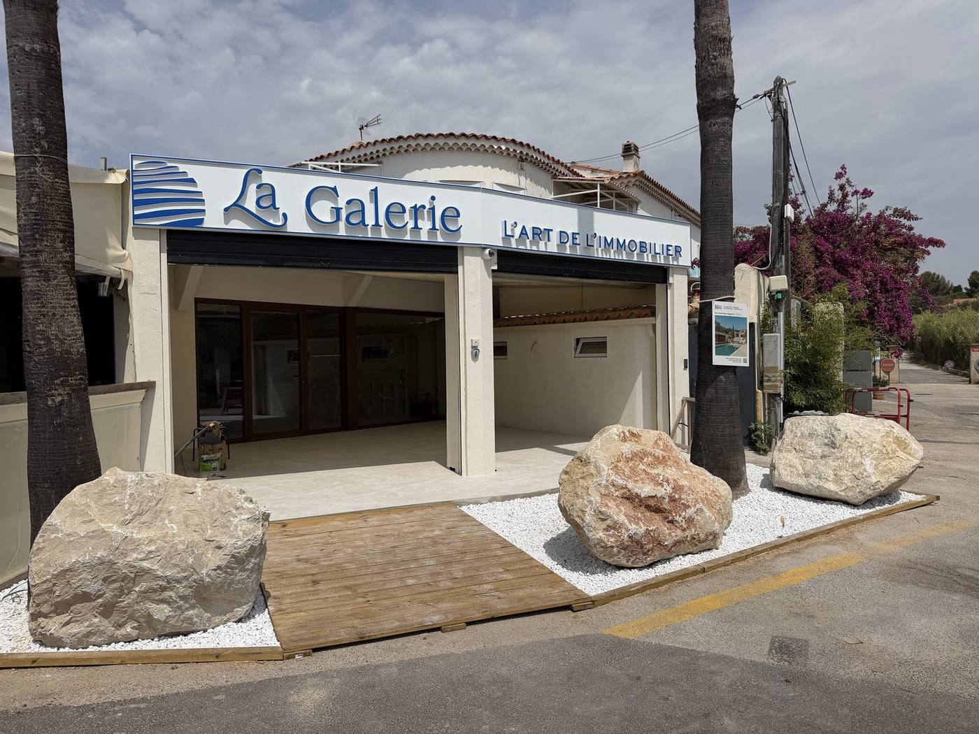 Enseigne façade La Galerie, l'art de l'immobilier